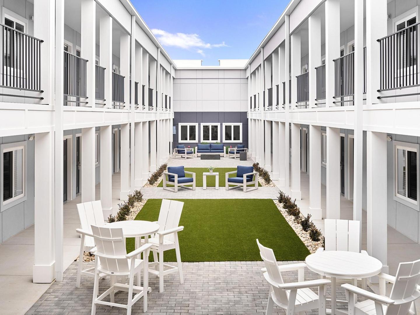 Stayapt Suites College Station Bryan Exterior photo