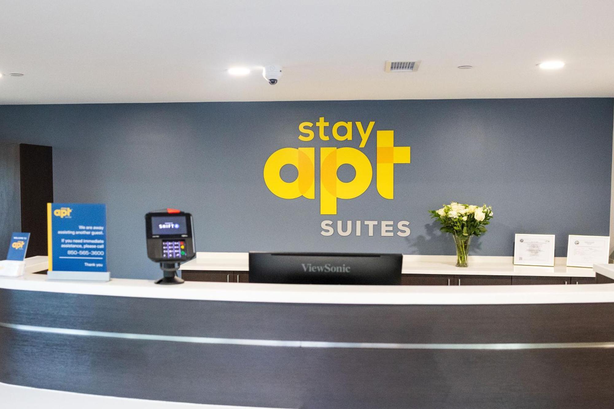 Stayapt Suites College Station Bryan Exterior photo